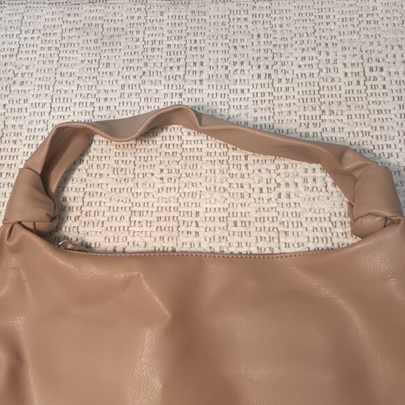 Elizabeth and James Kohl's women's faux leather bucket bag hobo shoulder purse - Picture 5 of 14